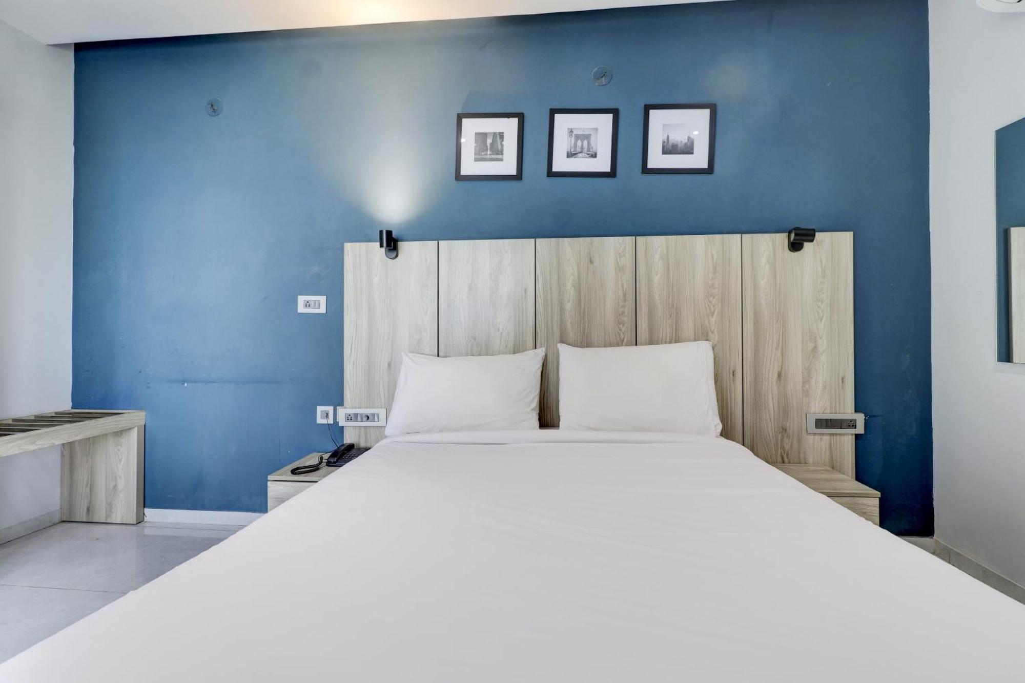 Super Sleek Townhouse Galexia Hotel And Resorts Bangalore Buitenkant foto