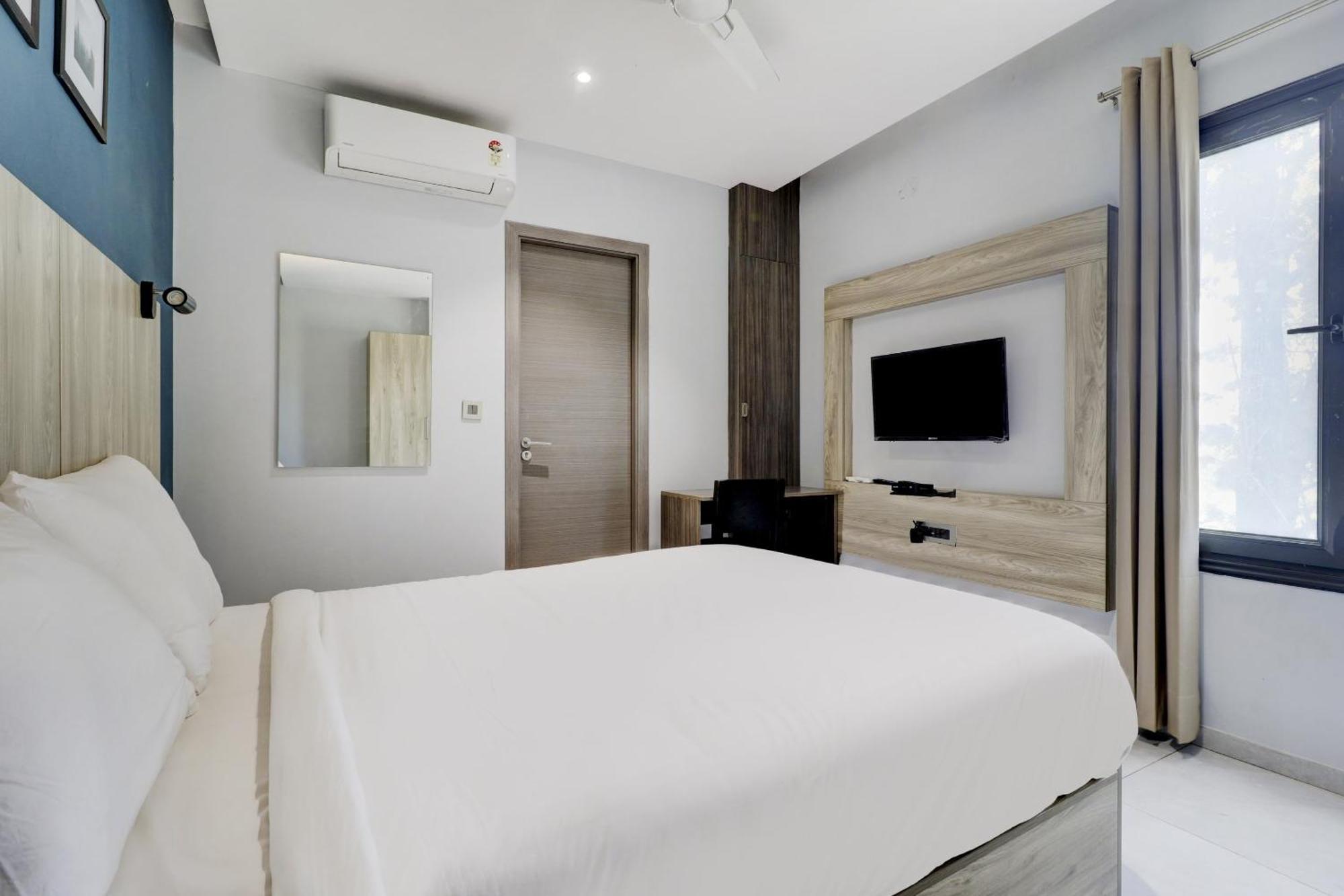 Super Sleek Townhouse Galexia Hotel And Resorts Bangalore Buitenkant foto