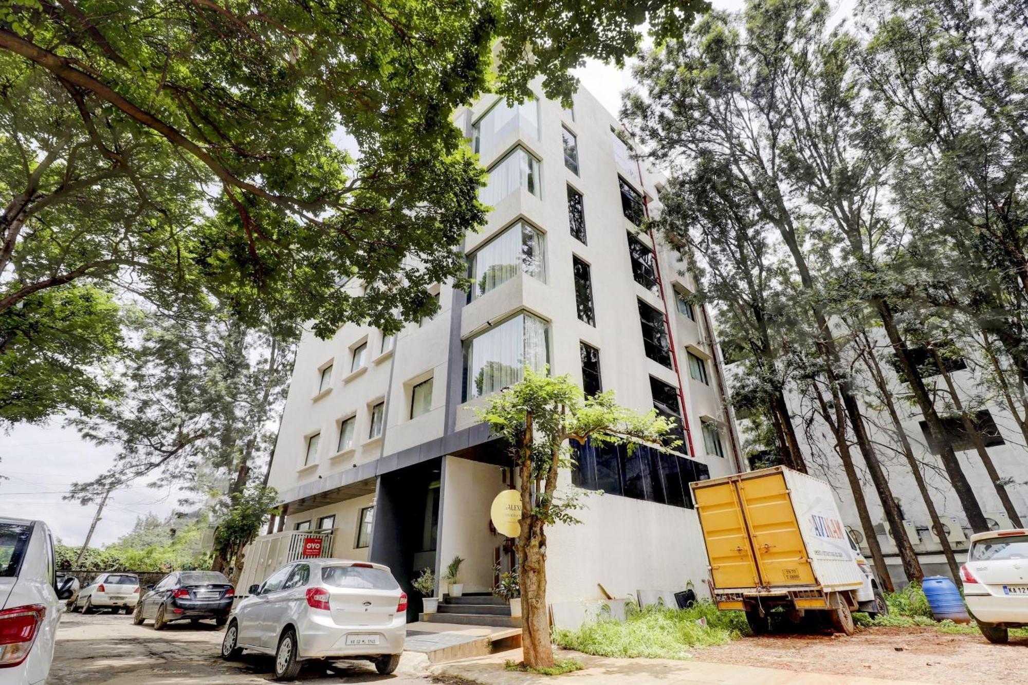 Super Sleek Townhouse Galexia Hotel And Resorts Bangalore Buitenkant foto