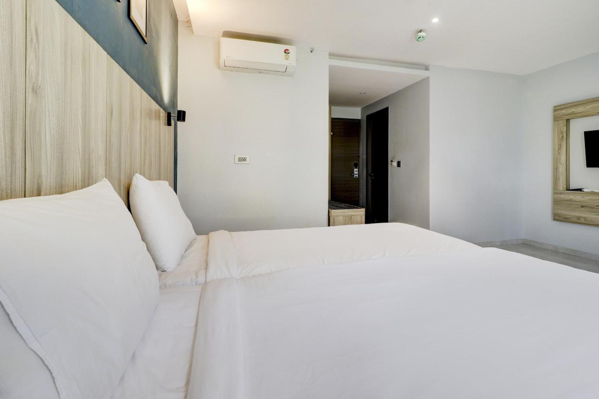 Super Sleek Townhouse Galexia Hotel And Resorts Bangalore Buitenkant foto